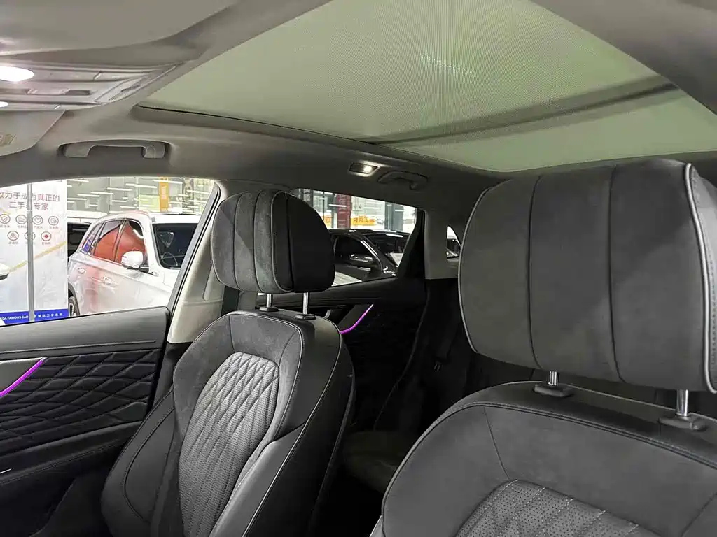 HONGQI HS5 2022