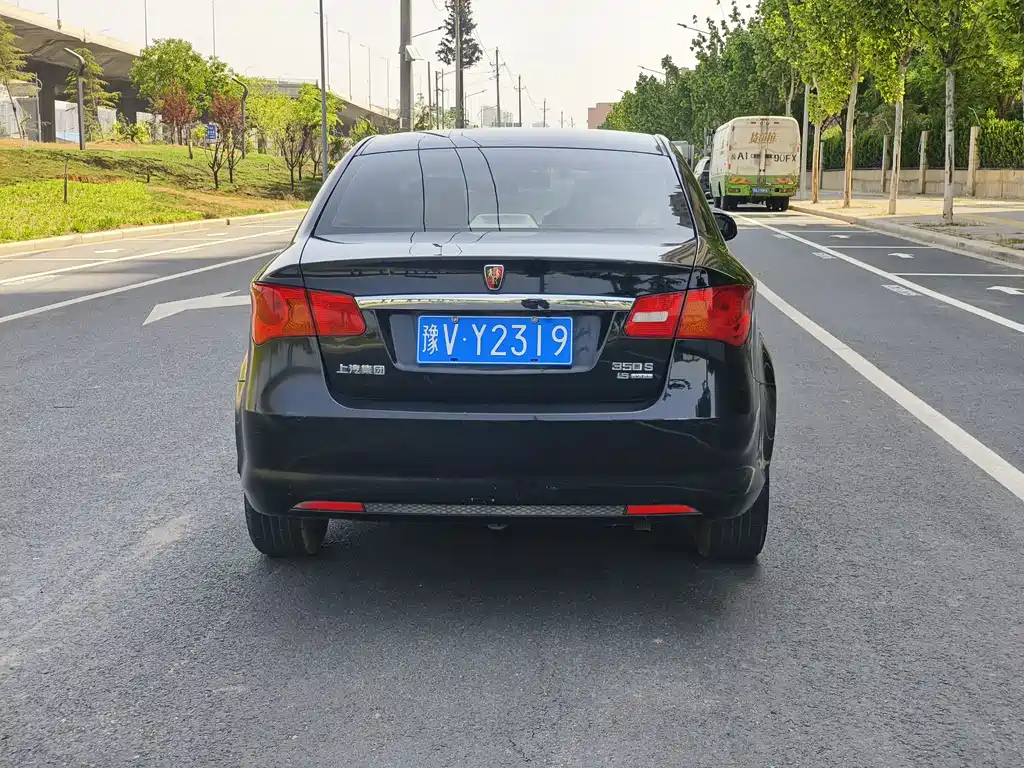 ROEWE 350 2013
