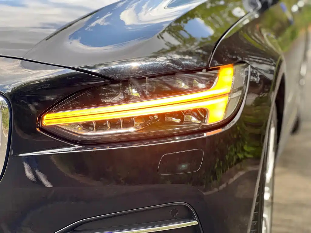 VOLVO S90 2020