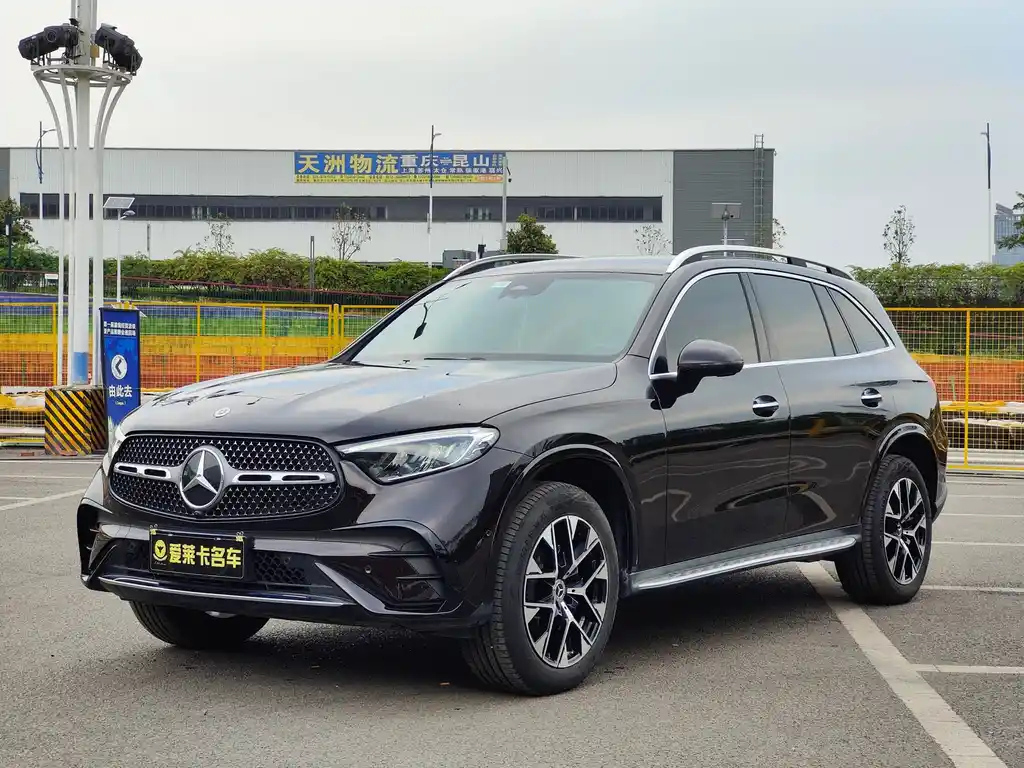 MERCEDES BENZ GLC 2023
