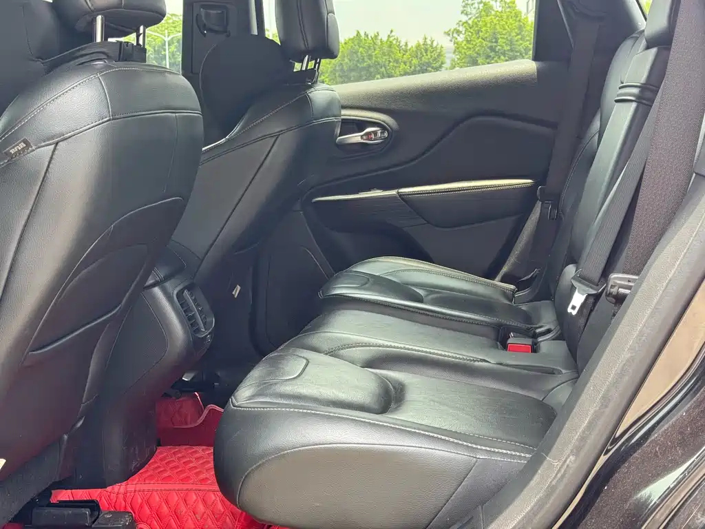 JEEP CHEROKEE 2017