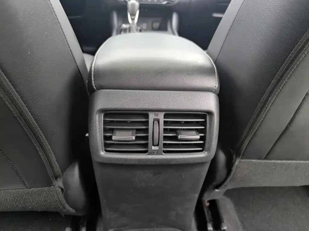 NISSAN SYLPHY 2020