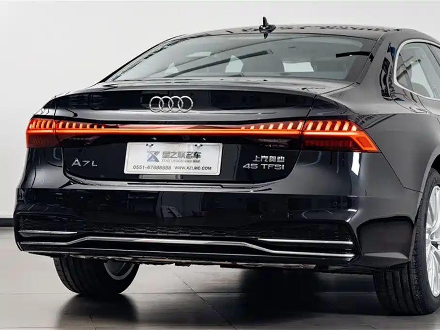 AUDI A7L 2024