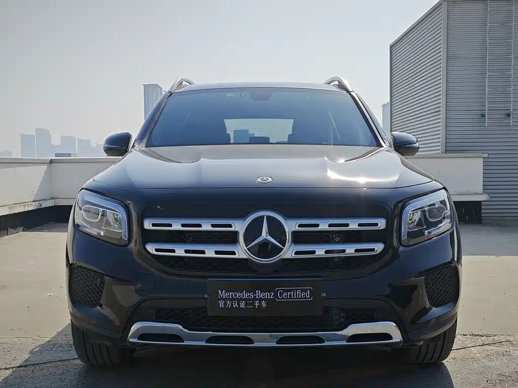 MERCEDES BENZ GLB 2023