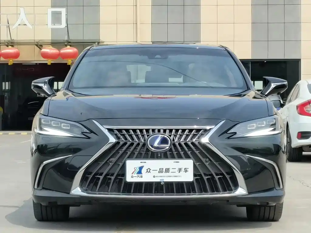 LEXUS ES 2022