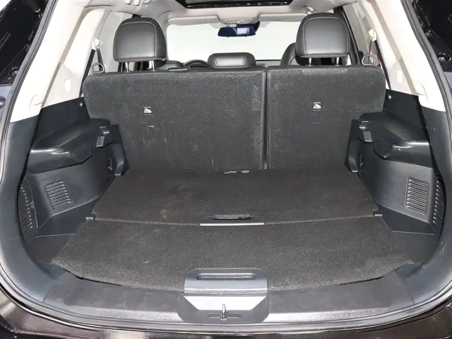 NISSAN X-TRAIL 2019
