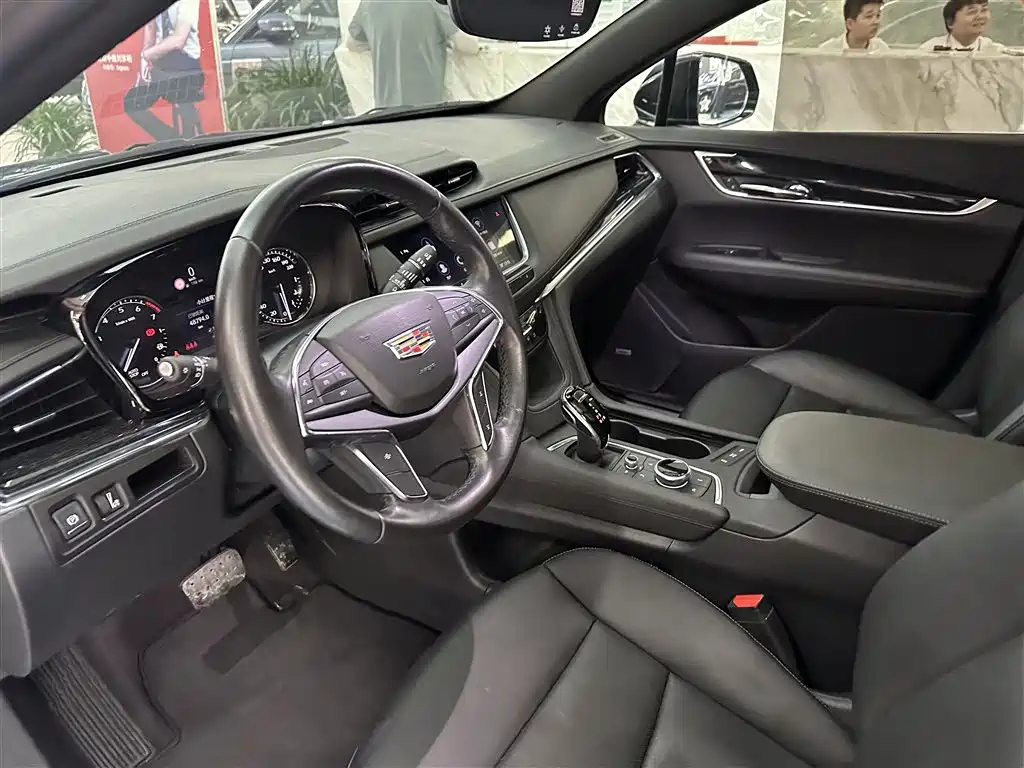 CADILLAC XT5 2020
