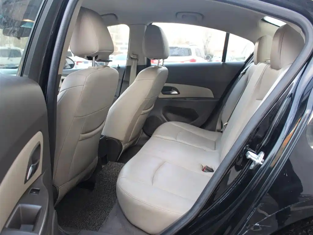 CHEVROLET CRUZE 2016