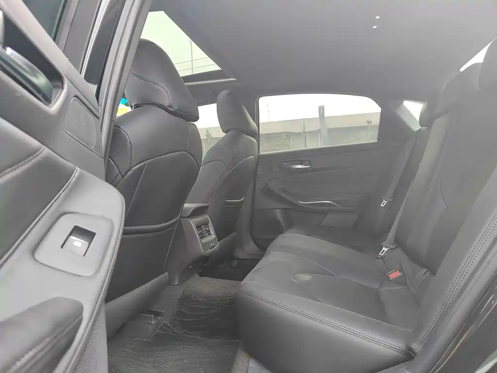 TOYOTA AVALON 2021