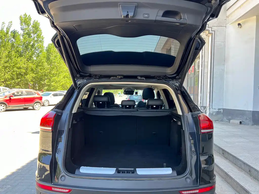 GEELY AUTO BOYUE 2021