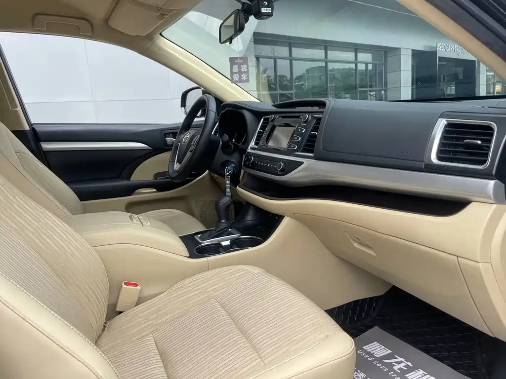 TOYOTA HIGHLANDER 2021