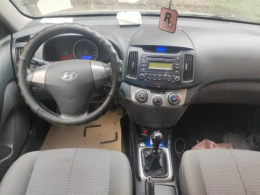HYUNDAI CELESTA 2014
