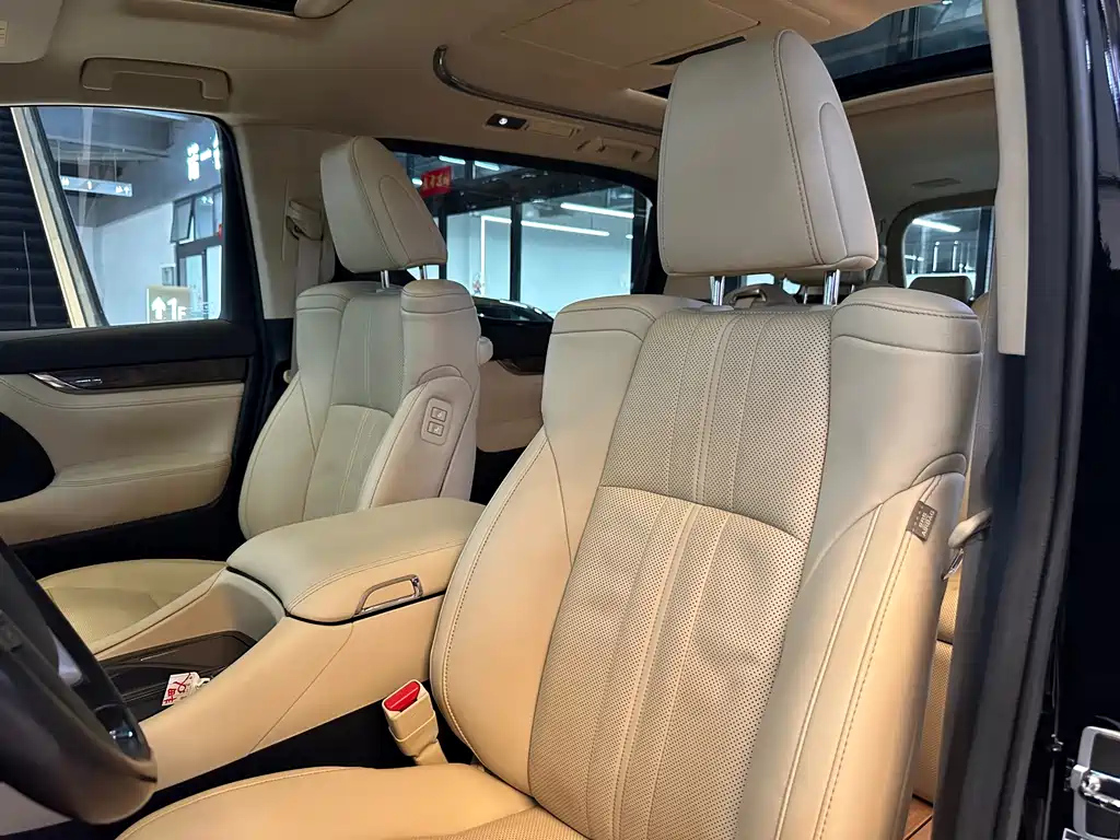 TOYOTA ALPHARD 2019