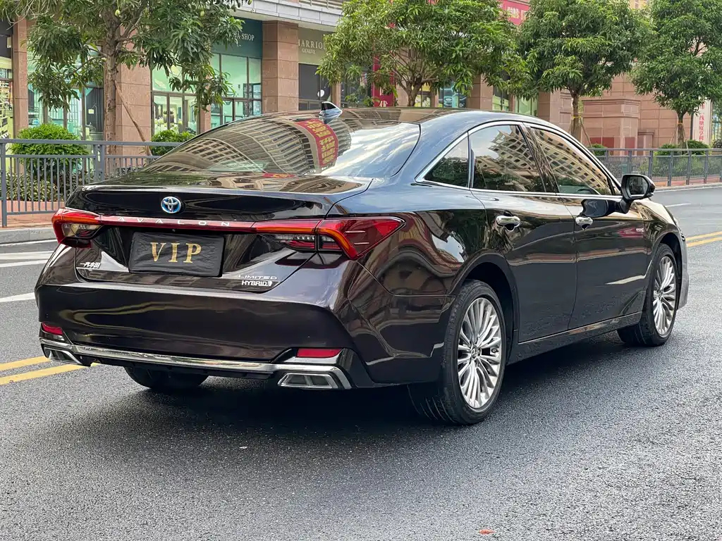 TOYOTA AVALON 2019