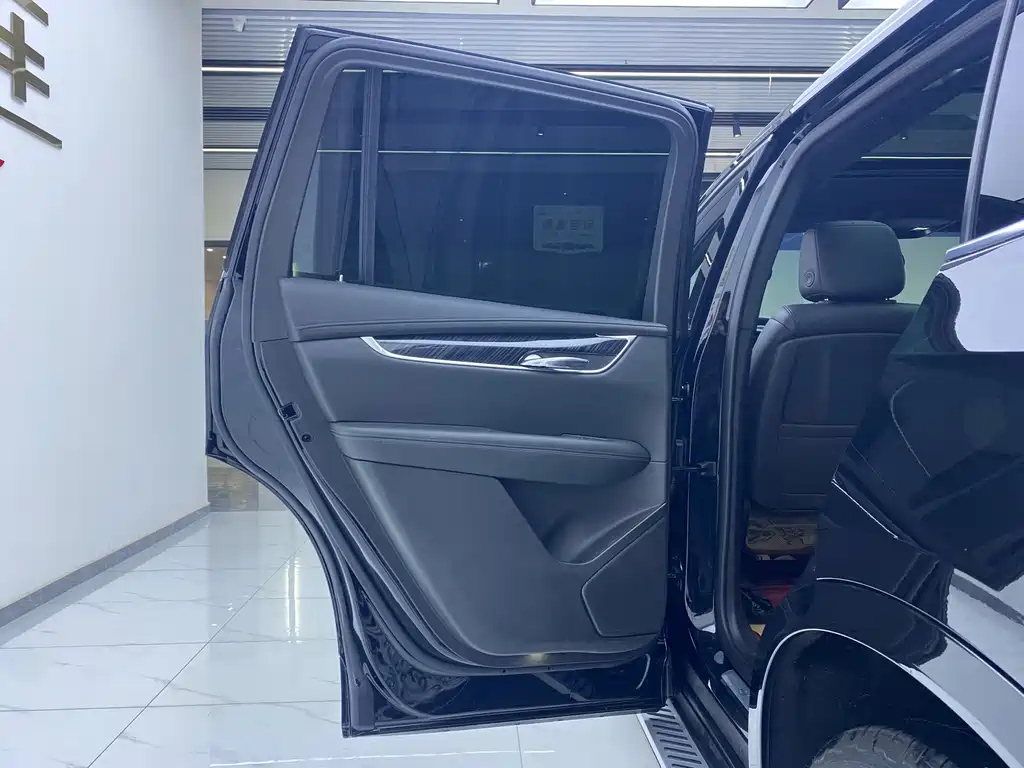 CADILLAC XT6 2022