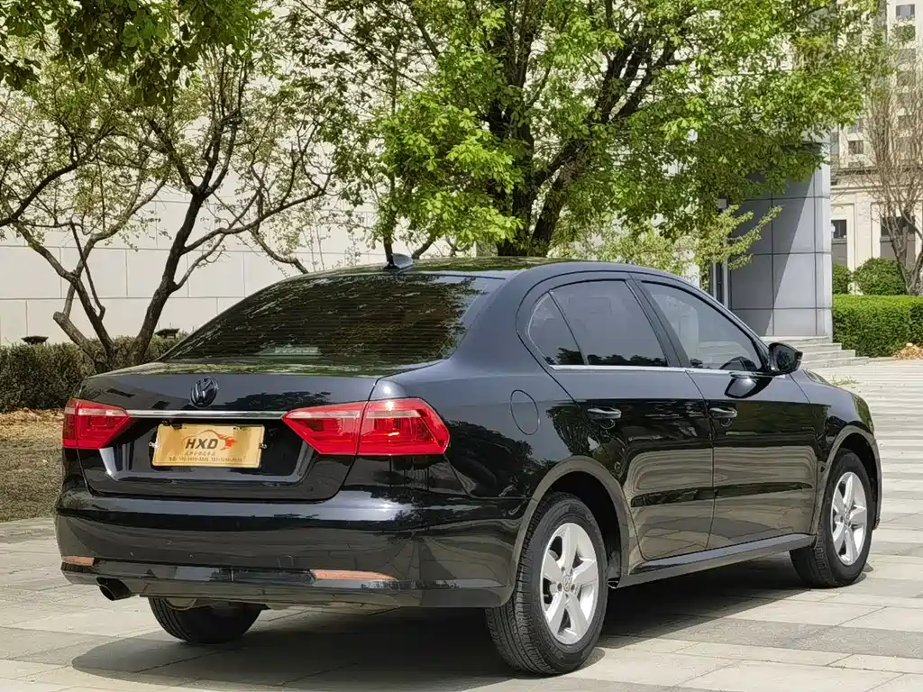 VOLKSWAGEN LAVIDA 2017
