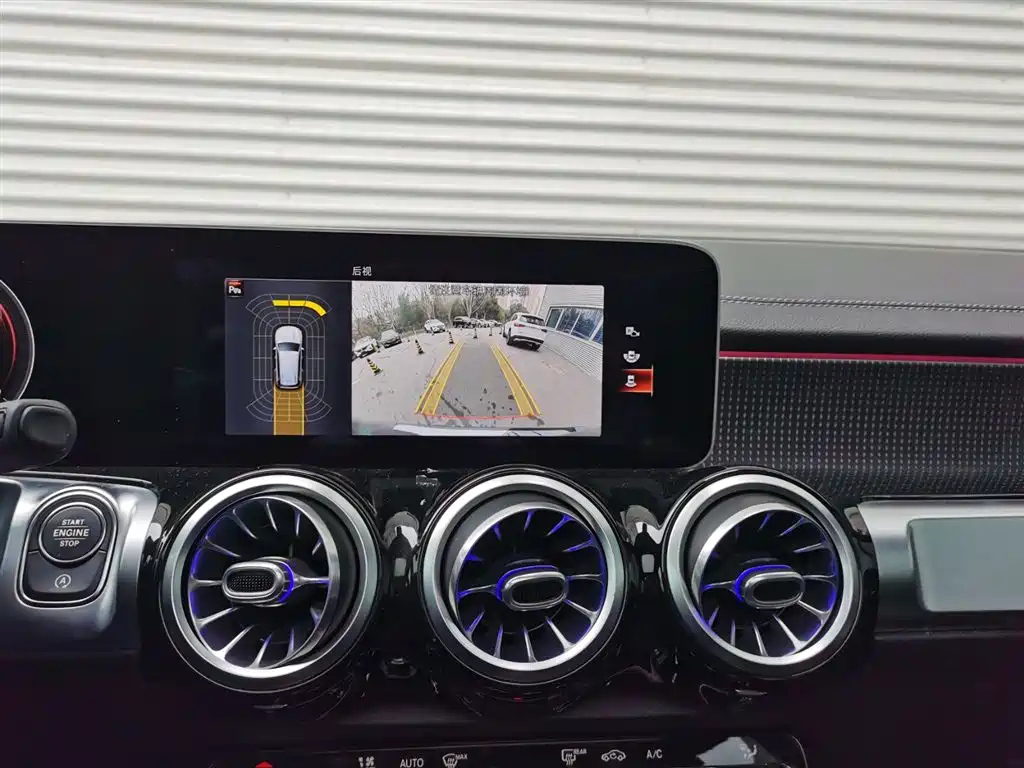 MERCEDES BENZ GLB 2020