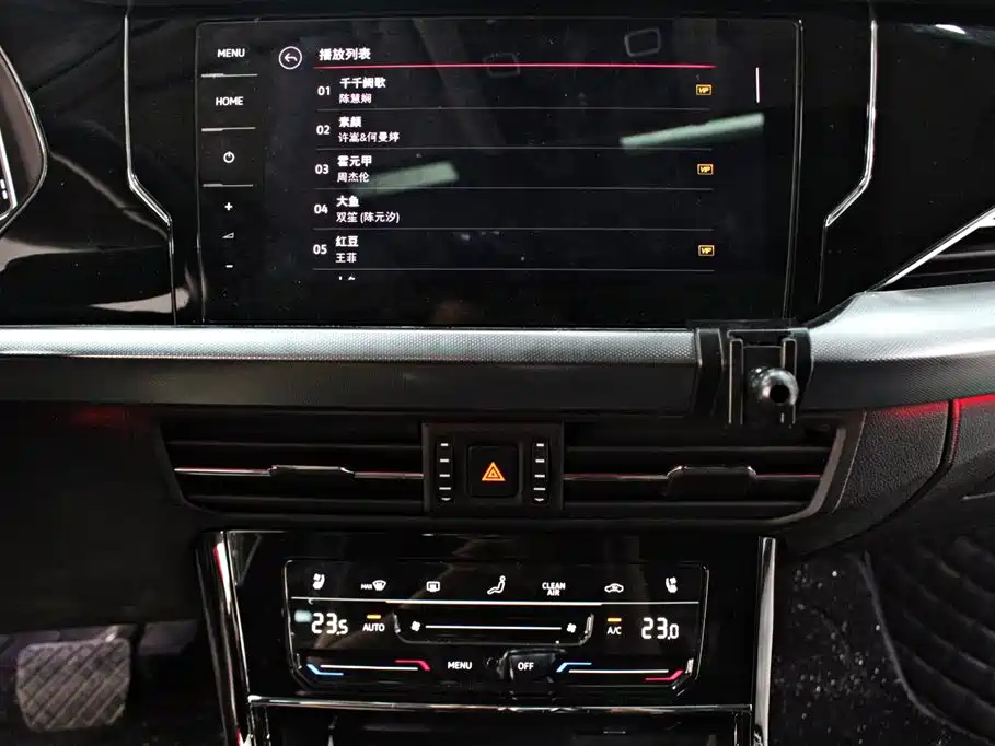 VOLKSWAGEN PASSAT 2022