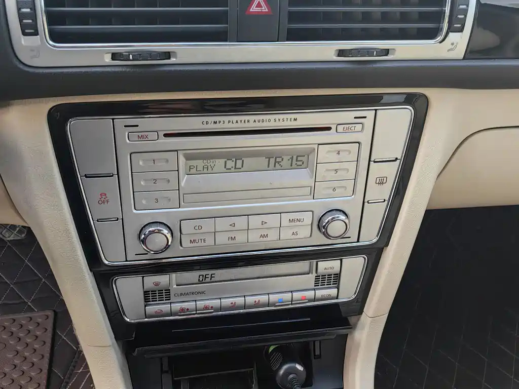 VOLKSWAGEN OTHER 2011