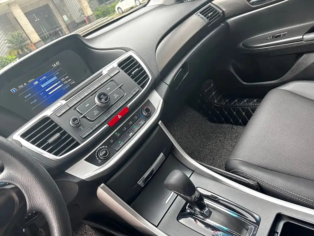 HONDA ACCORD 2015