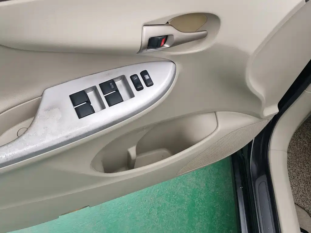 TOYOTA COROLLA 2008