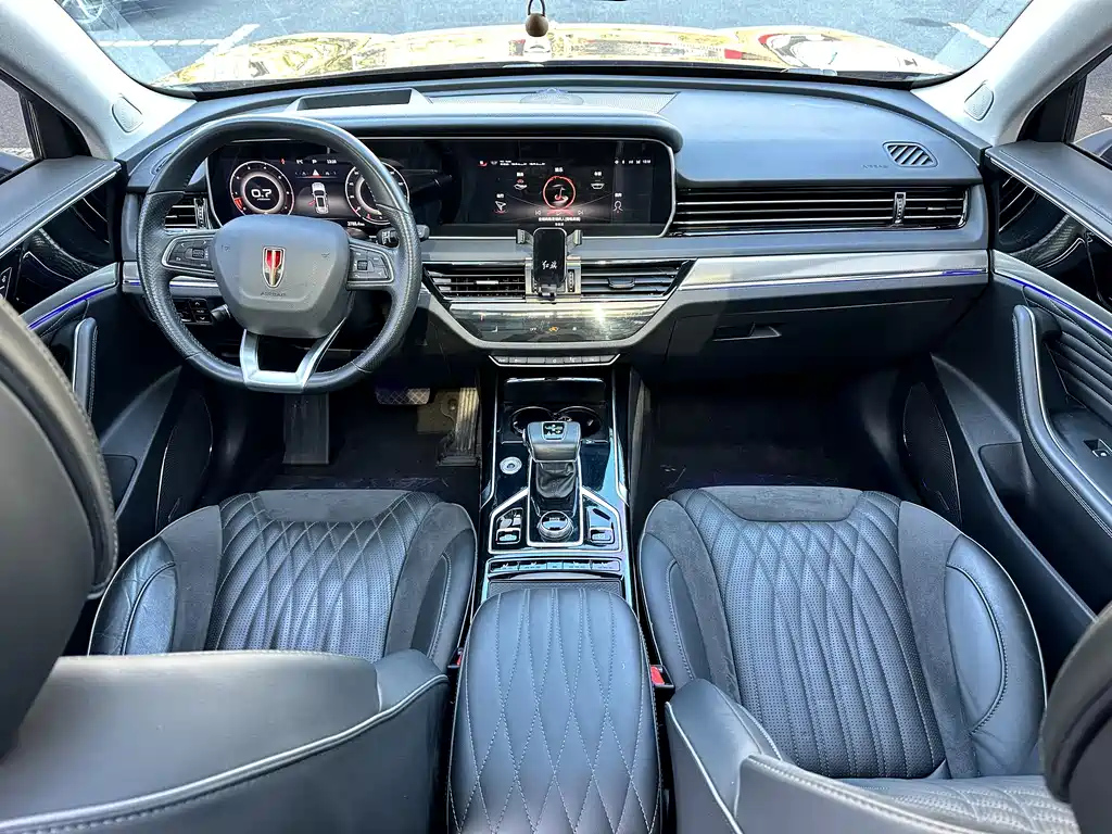 HONGQI HS5 2022