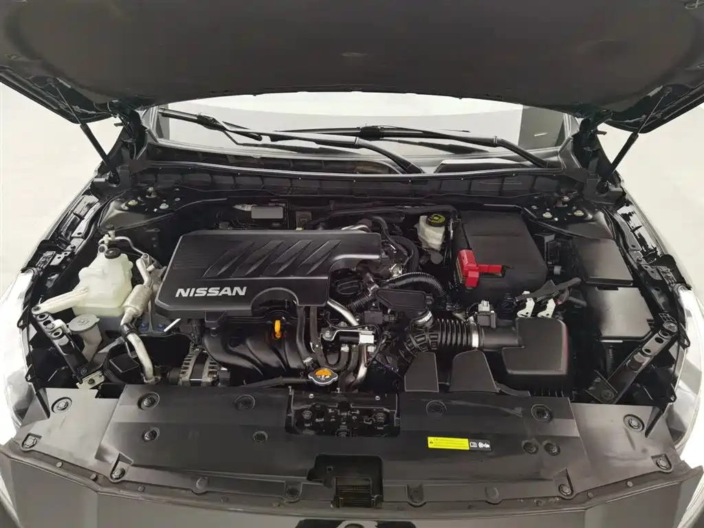 NISSAN TEANA 2020