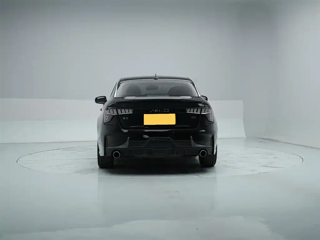 LYNK&CO 03 2021