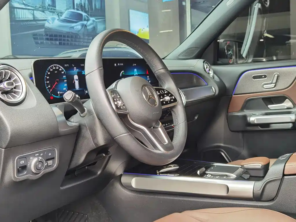 MERCEDES BENZ GLB 2020