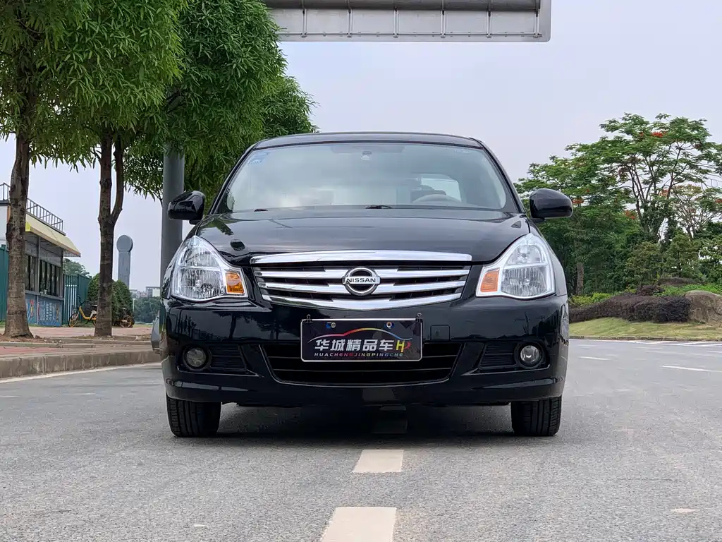 NISSAN SYLPHY 2013