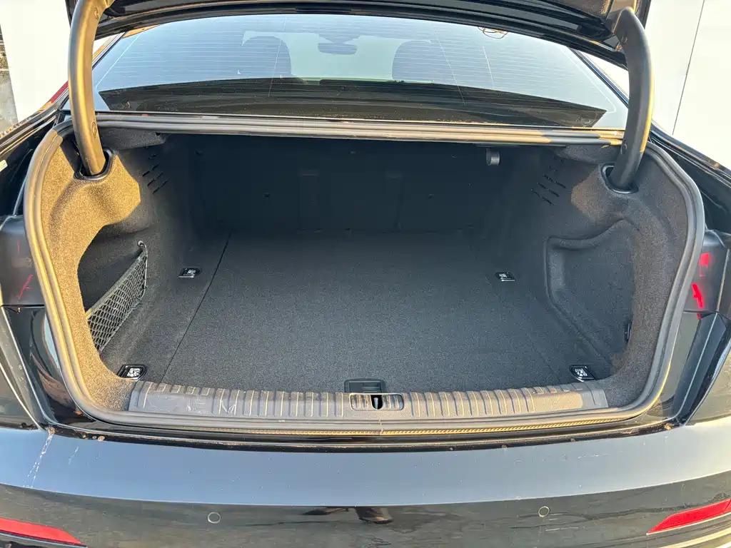 AUDI A6L 2022