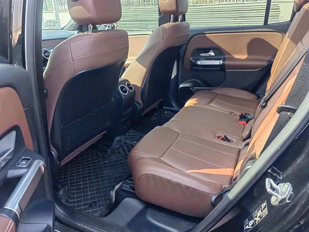 MERCEDES BENZ GLB 2022