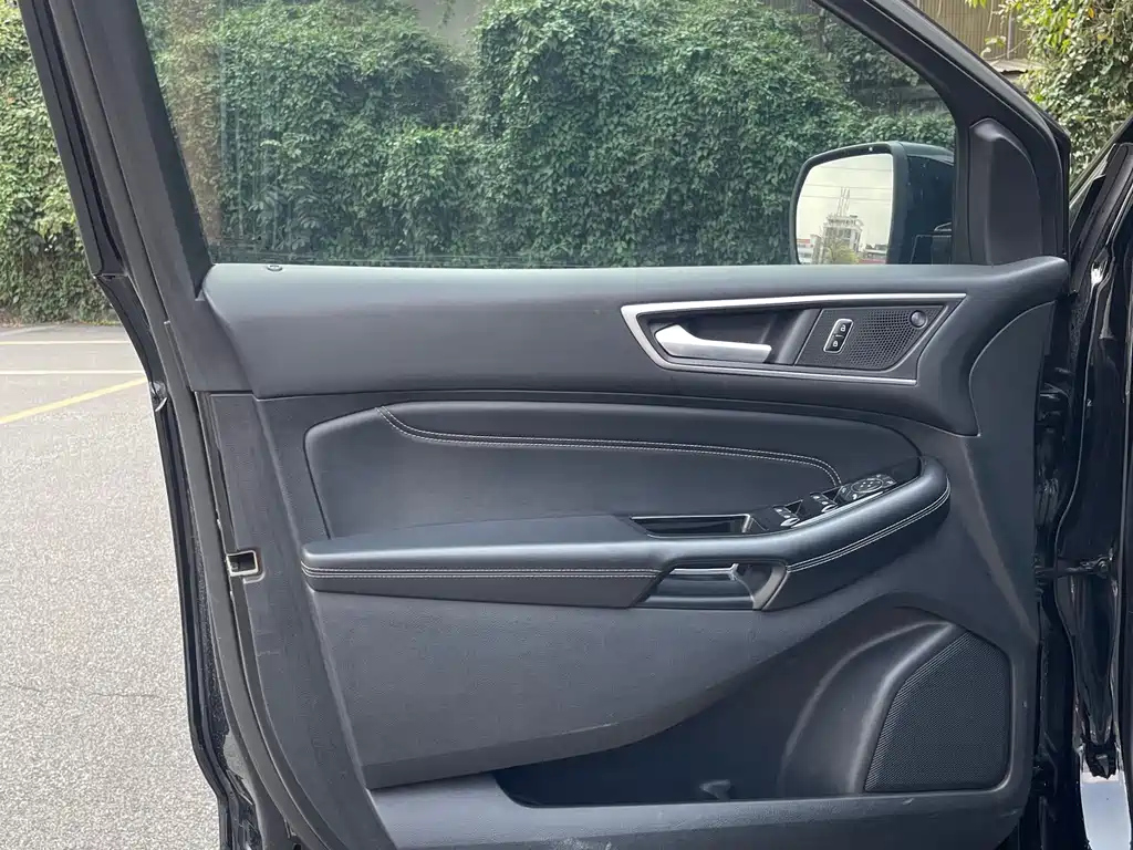 FORD EDGE 2021
