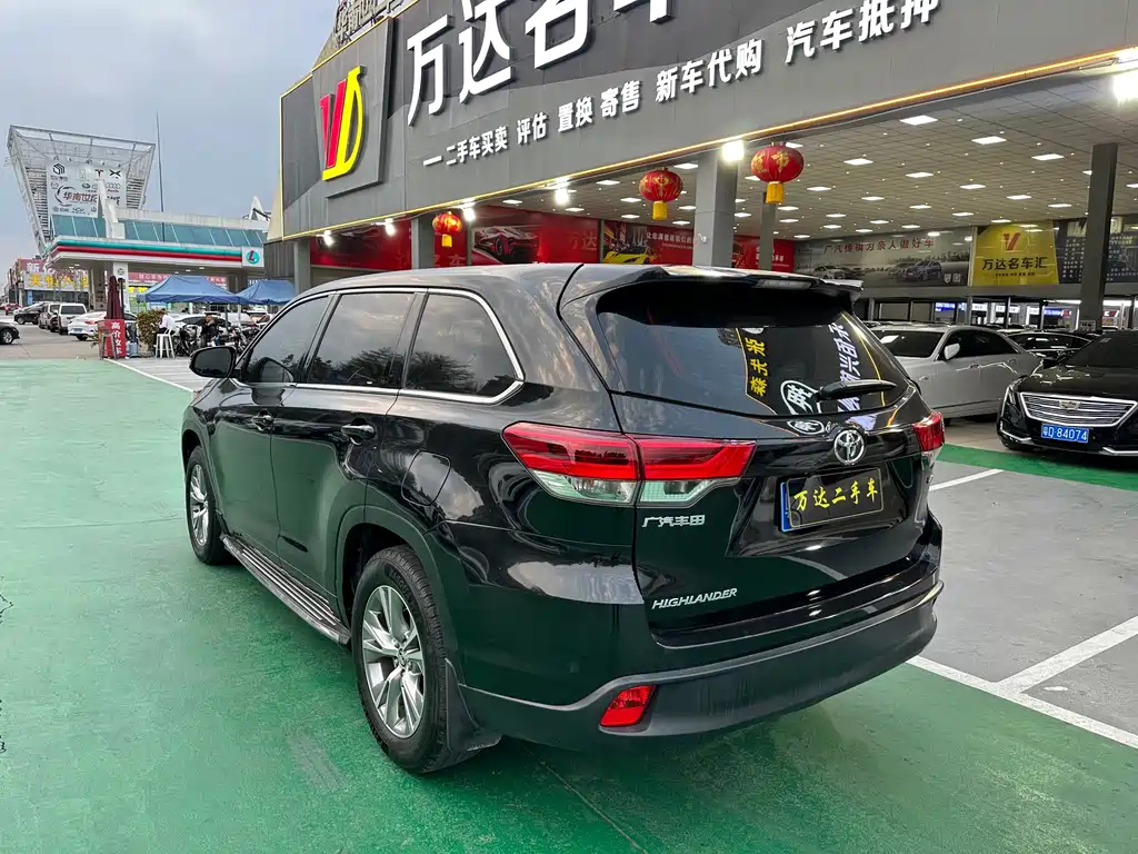 TOYOTA HIGHLANDER 2020