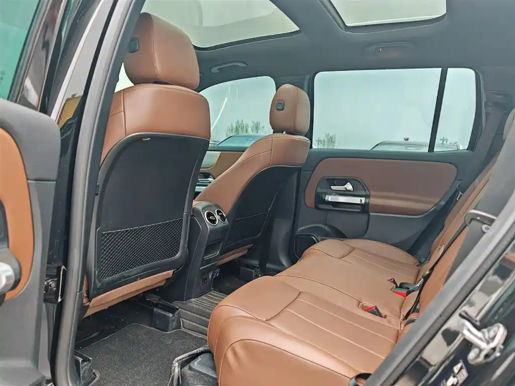 MERCEDES BENZ GLB 2022