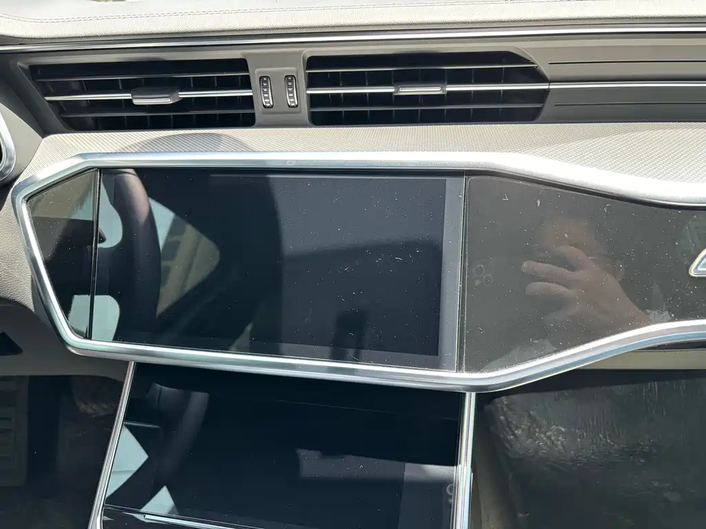AUDI A6L 2023