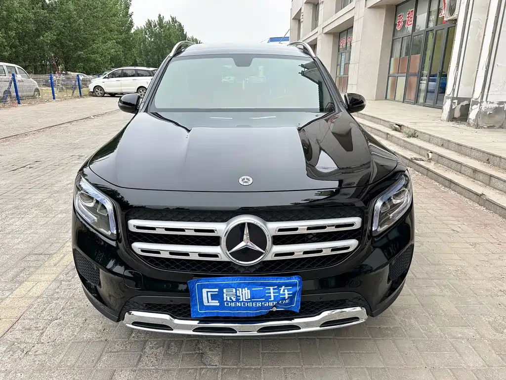 MERCEDES BENZ GLB 2021