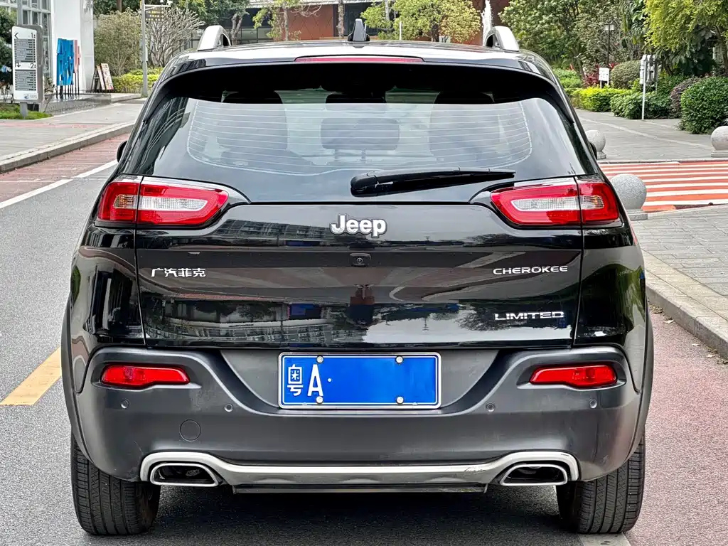 JEEP CHEROKEE 2018