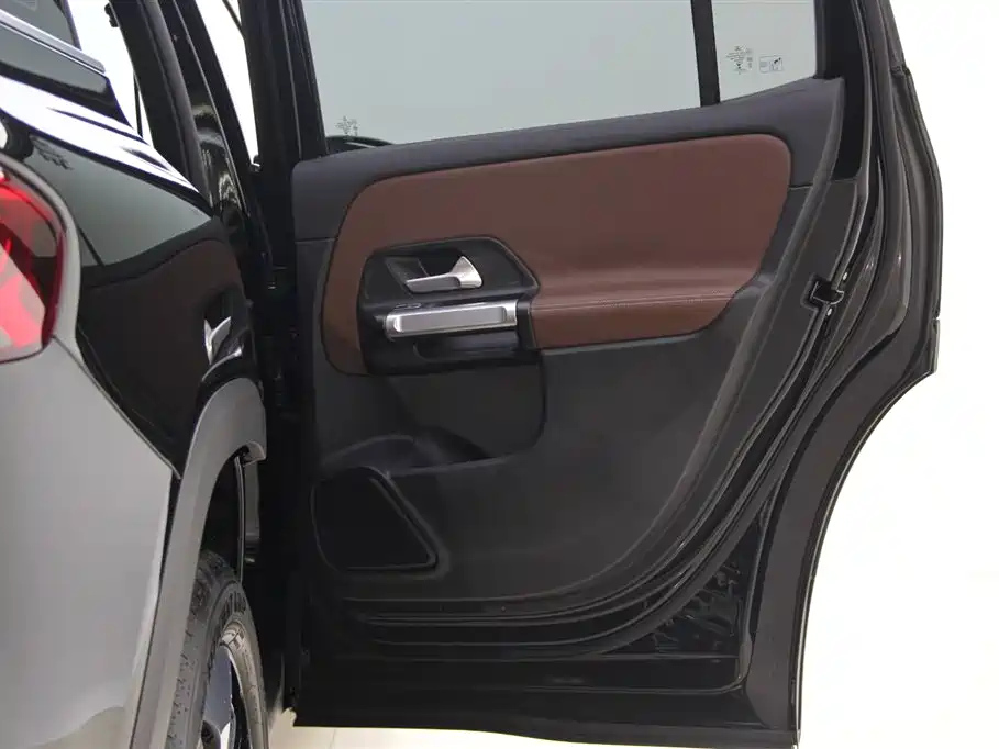 MERCEDES BENZ GLB 2022