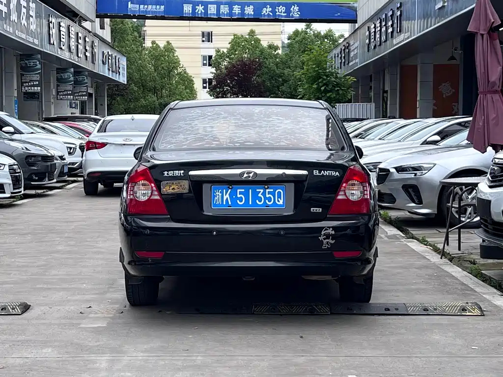 HYUNDAI ELANTRA 2010