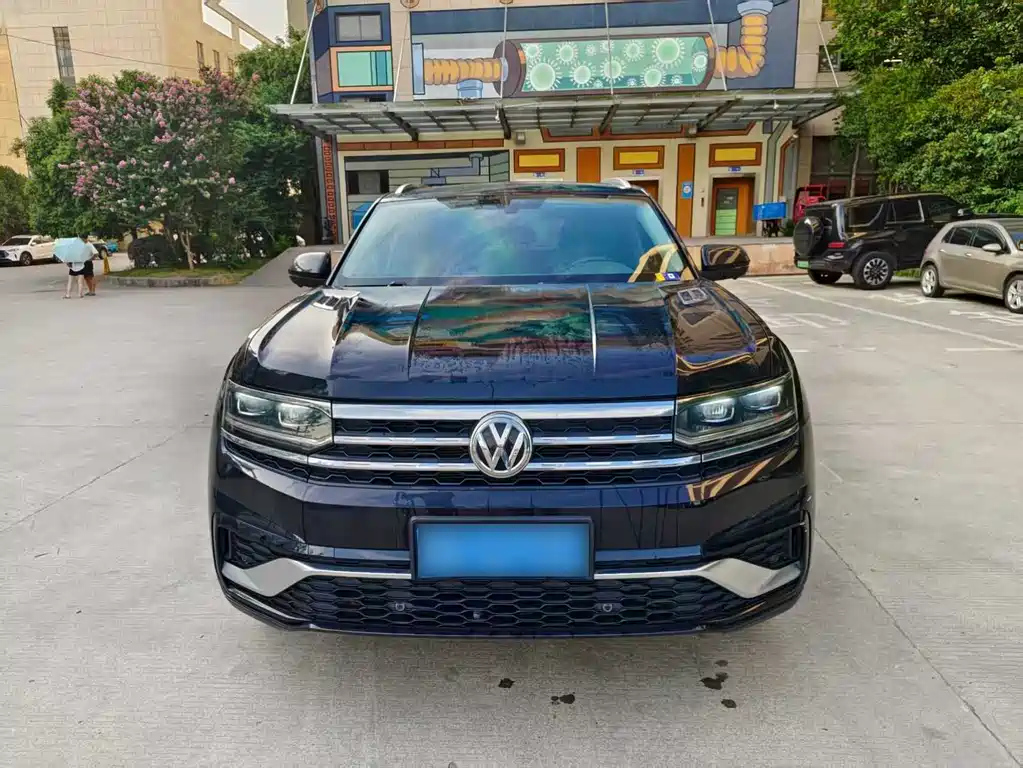 VOLKSWAGEN TOURAN 2019