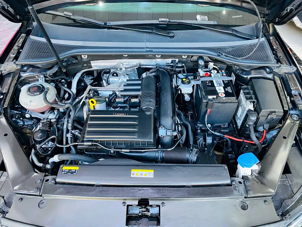 VOLKSWAGEN MAGOTAN 2022