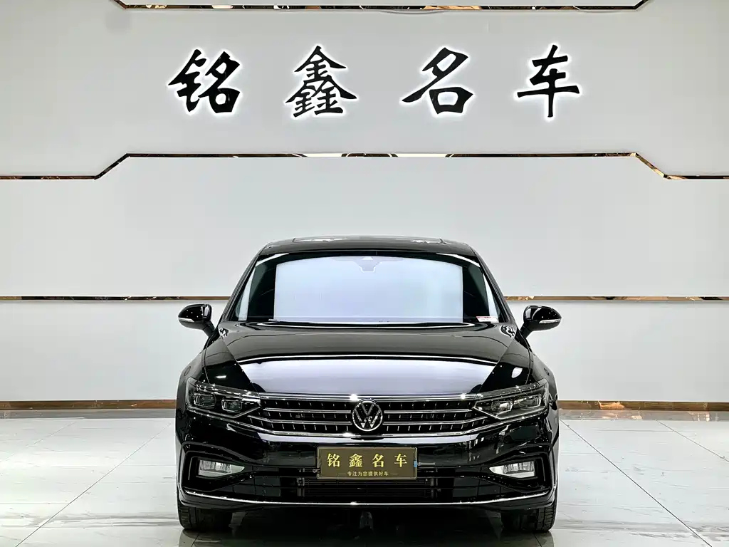 VOLKSWAGEN MAGOTAN 2022