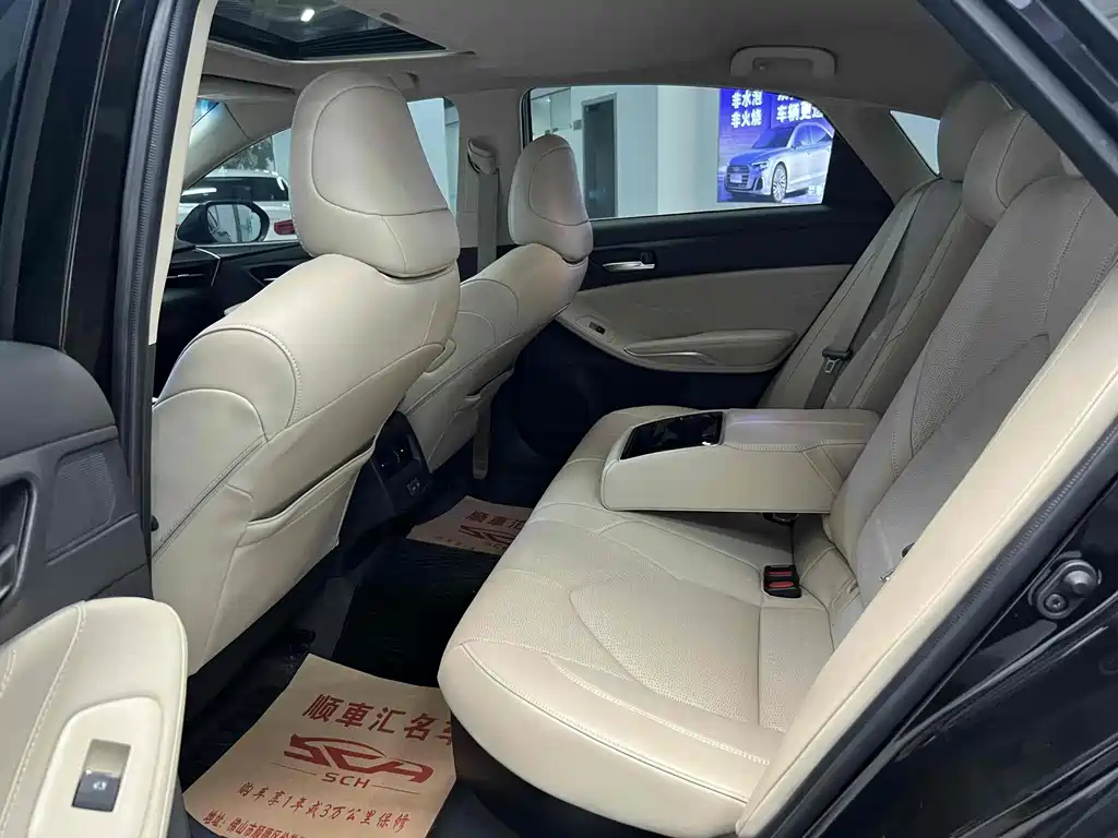 TOYOTA AVALON 2023