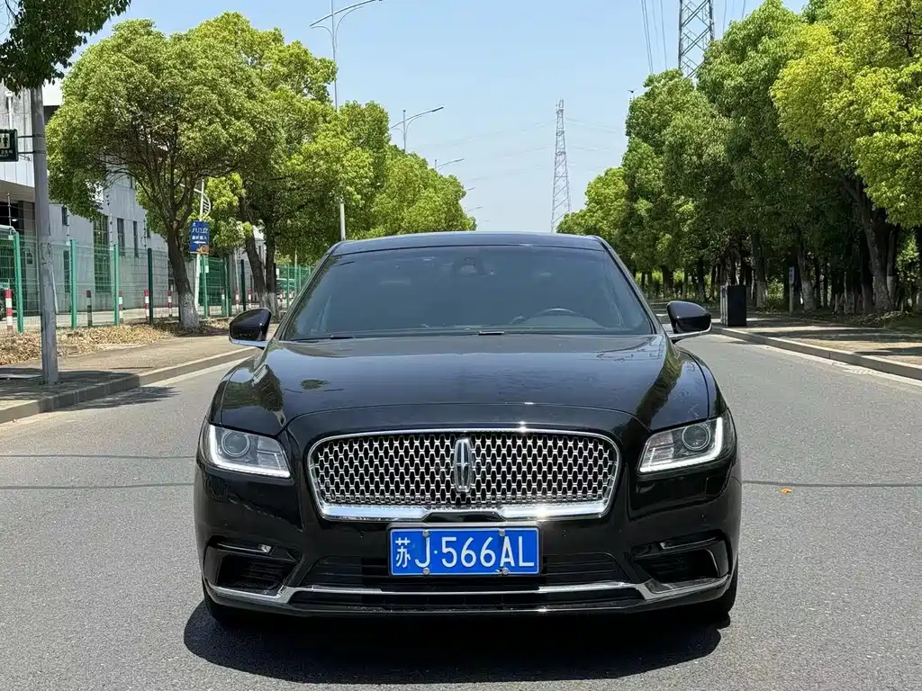 LINCOLN CONTINENTAL 2020