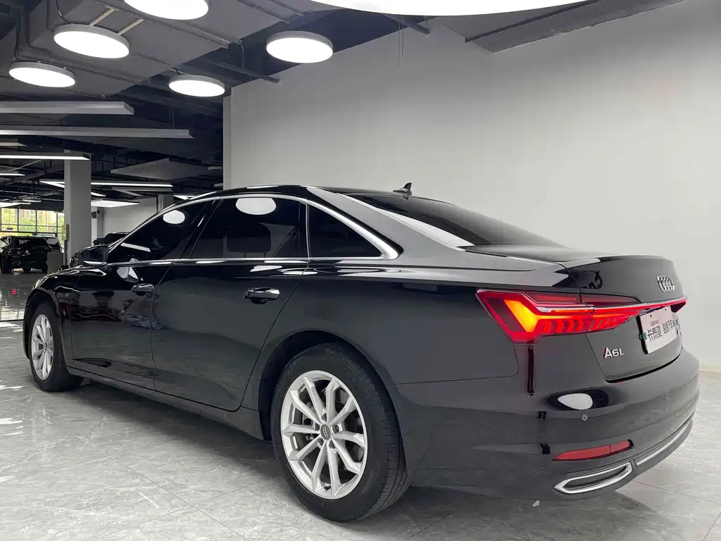 AUDI A6L 2021