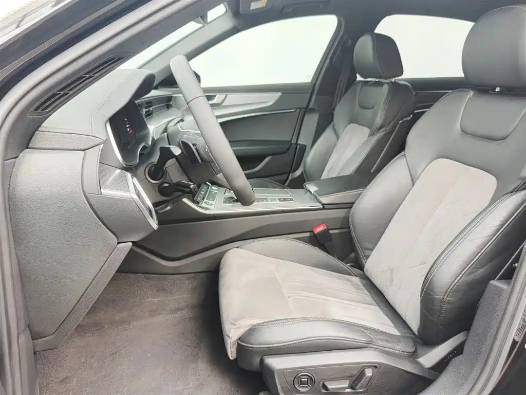 AUDI A6L 2021