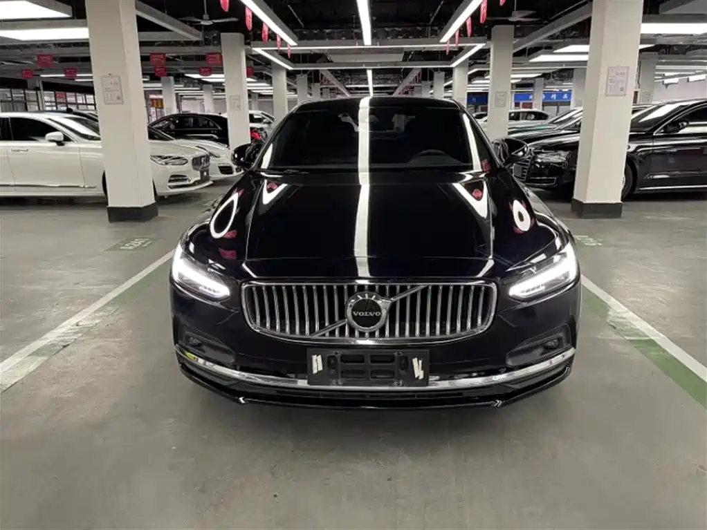 VOLVO S90 2021