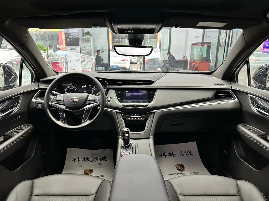 CADILLAC XT5 2020