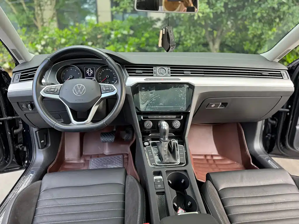 VOLKSWAGEN MAGOTAN 2022